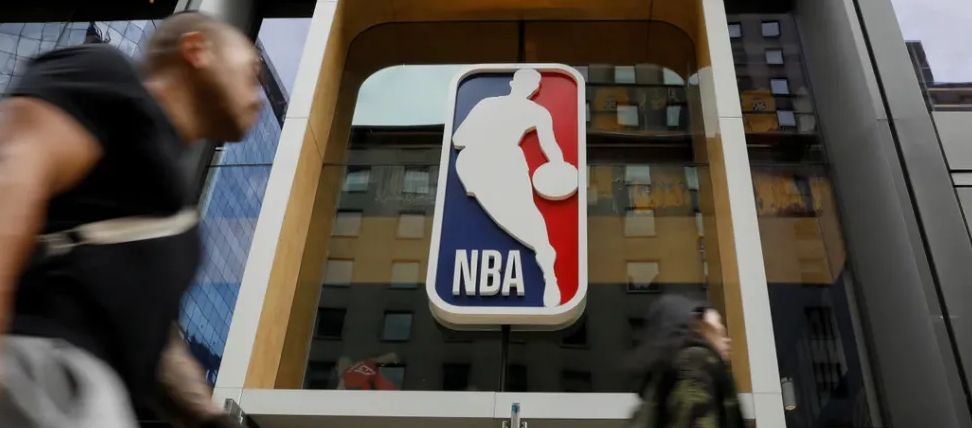 El marketing y el éxito comercial del logo de la NBA con la imagen del legendario Jerry West