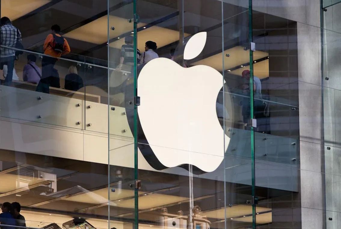 Las marcas tecnológicas arrasan con Apple a la cabeza como la primera marca del mundo en alcanzar un valor de un billón de dólares